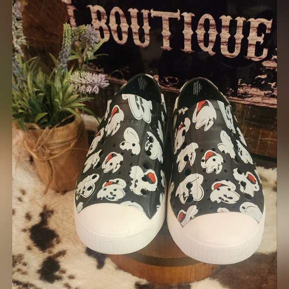 Native Disney Shoes - Picture 9 of 15